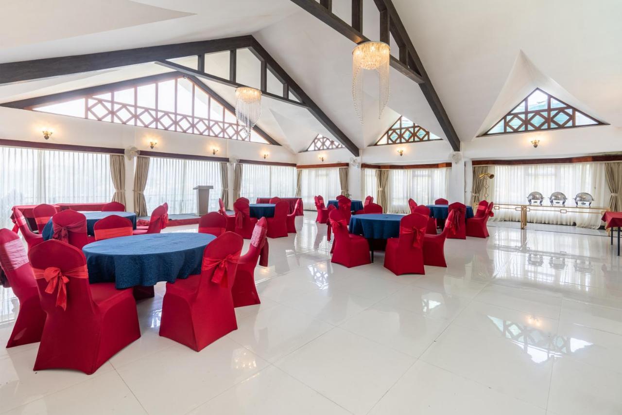 Summit Lillium Hotel & Spa Kalimpong Buitenkant foto