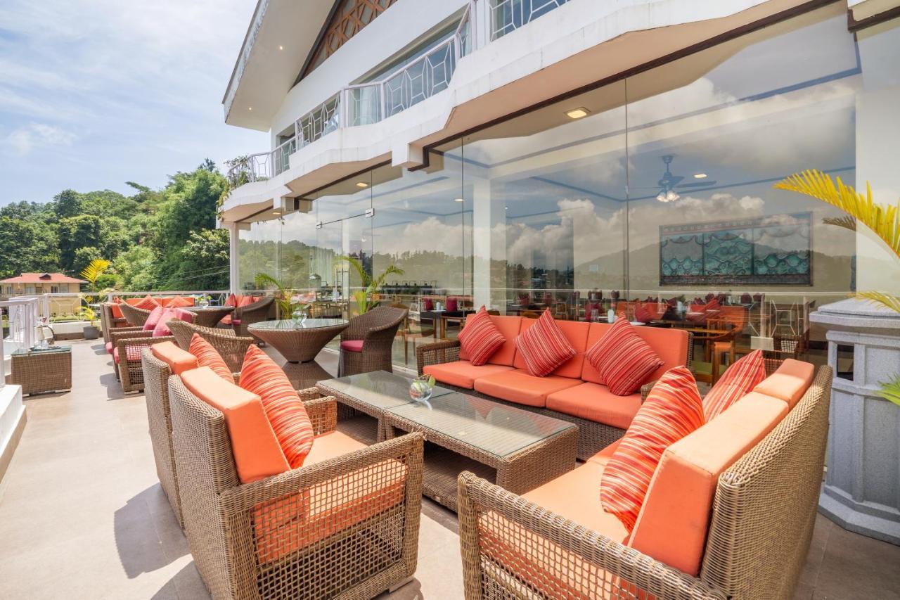 Summit Lillium Hotel & Spa Kalimpong Buitenkant foto