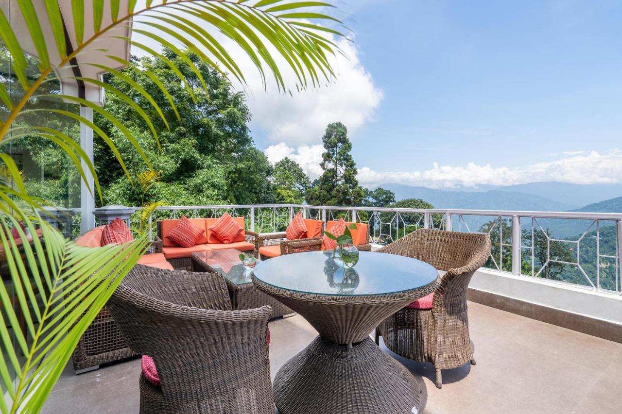 Summit Lillium Hotel & Spa Kalimpong Buitenkant foto